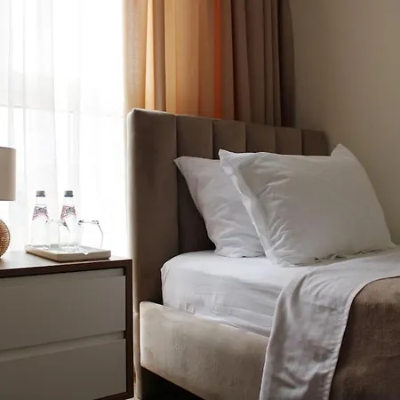 Luxury With King-size Bed And Fast Wi-fi Apartment