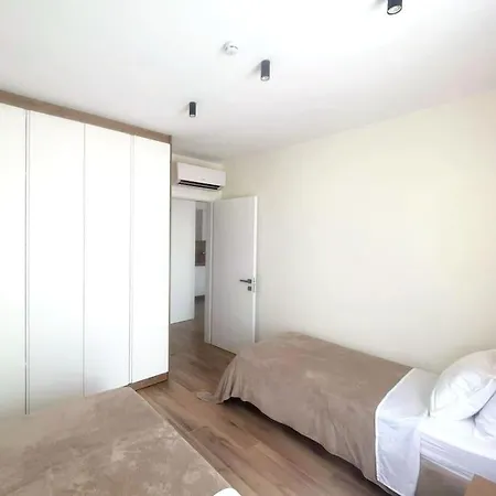 Luxury With King-size Bed And Fast Wi-fi