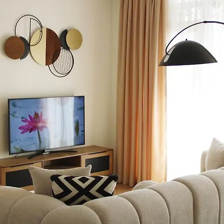 Luxury With King-size Bed And Fast Wi-fi